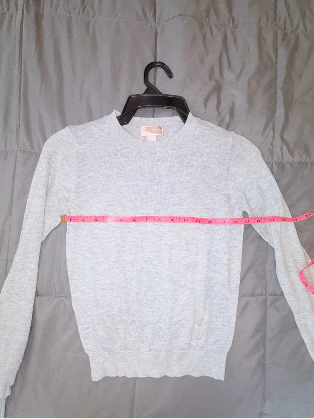 Forever 21 Contemporary Gray Crewneck Knit Sweater Women’s Size Small - Picture 4 of 5